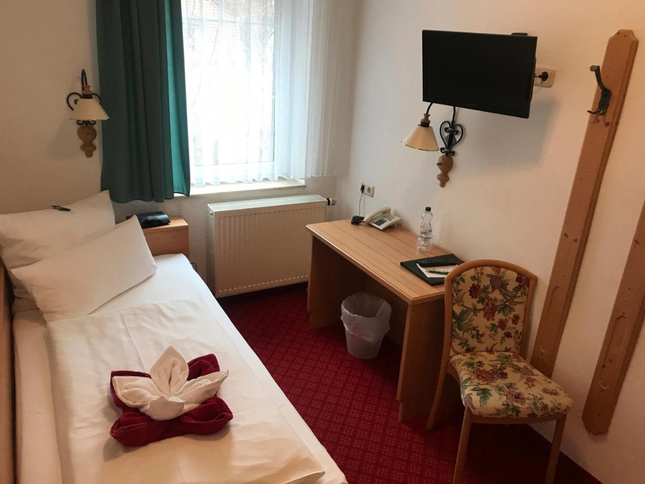 Muldenschlosschen Hotell Lunzenau Exteriör bild